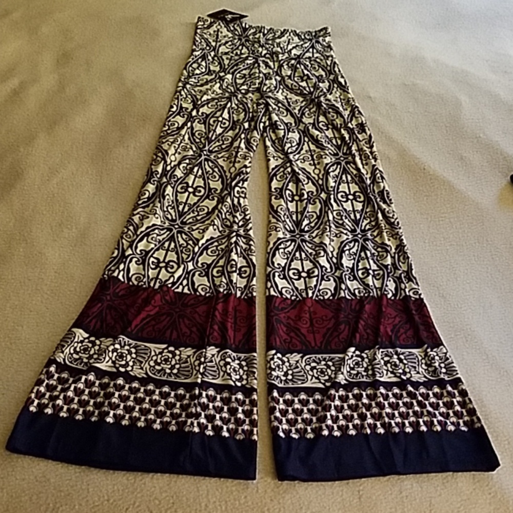 Women's wide legged pants